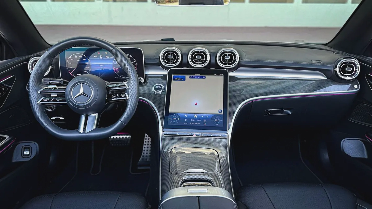 2024 | Mercedes CLE200 Cabriolet | Red Roof | Low Mileage | 2KEYS | White-9-9