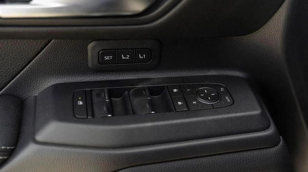 Toyota Prado VX+ FULL OPTION DIESEL