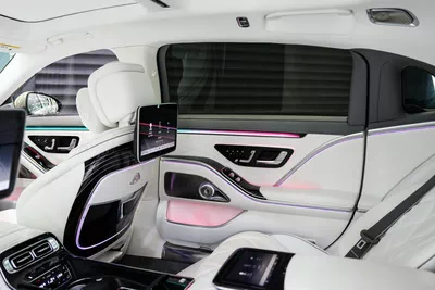 Mercedes-Benz Maybach S680-13