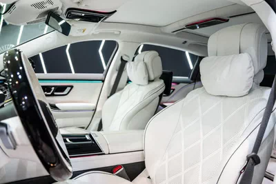 Mercedes-Benz Maybach S680-7