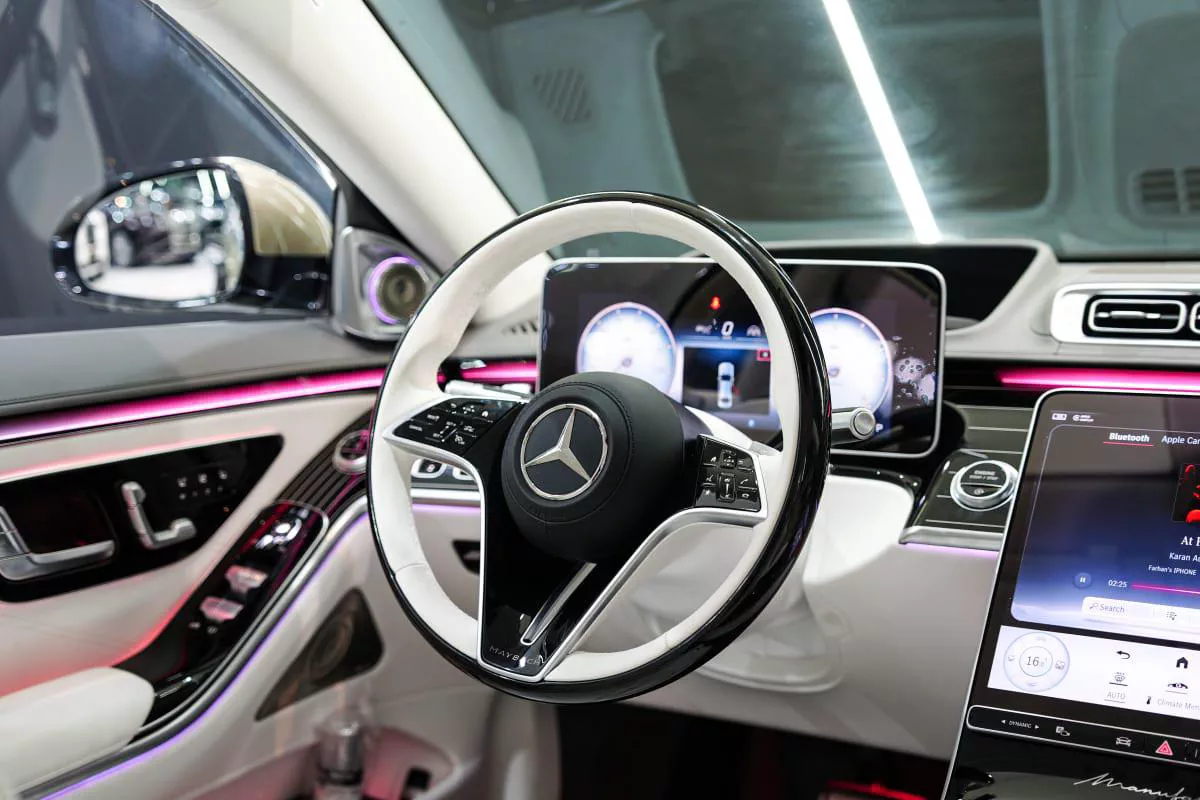Mercedes-Benz Maybach S680-10-10