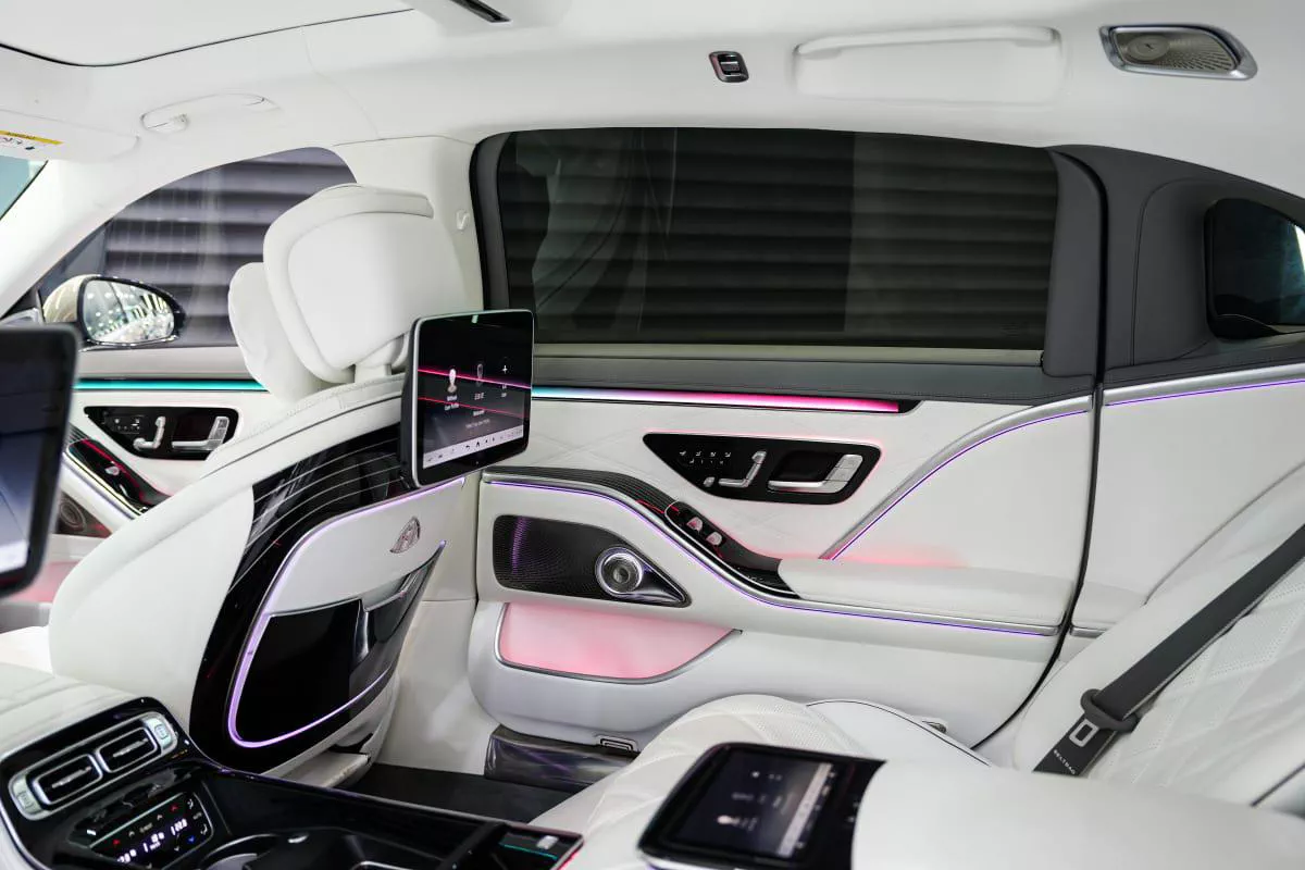 Mercedes-Benz Maybach S680-13-13