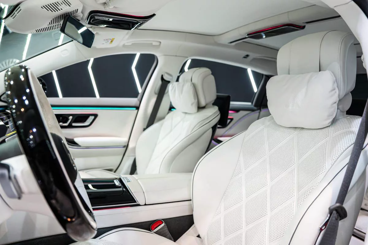 Mercedes-Benz Maybach S680-7-7