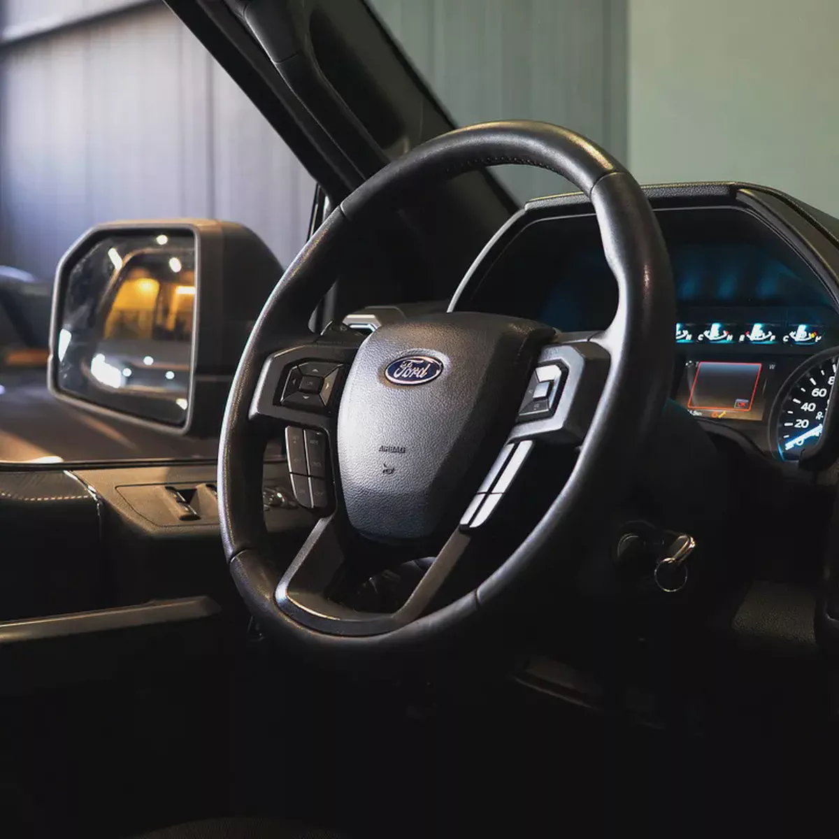 AED 1,724 P.M • 0% Downpayment • Ford F-150 XLT V8 • 1 Year Warranty-9-9