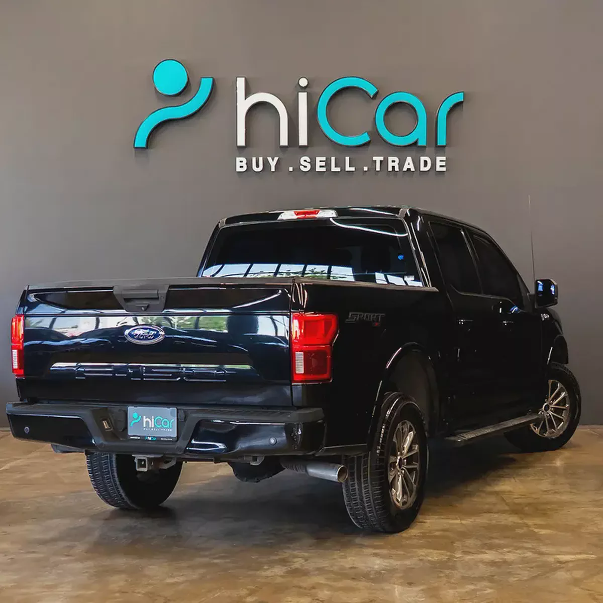 AED 1,724 P.M • 0% Downpayment • Ford F-150 XLT V8 • 1 Year Warranty-1-1