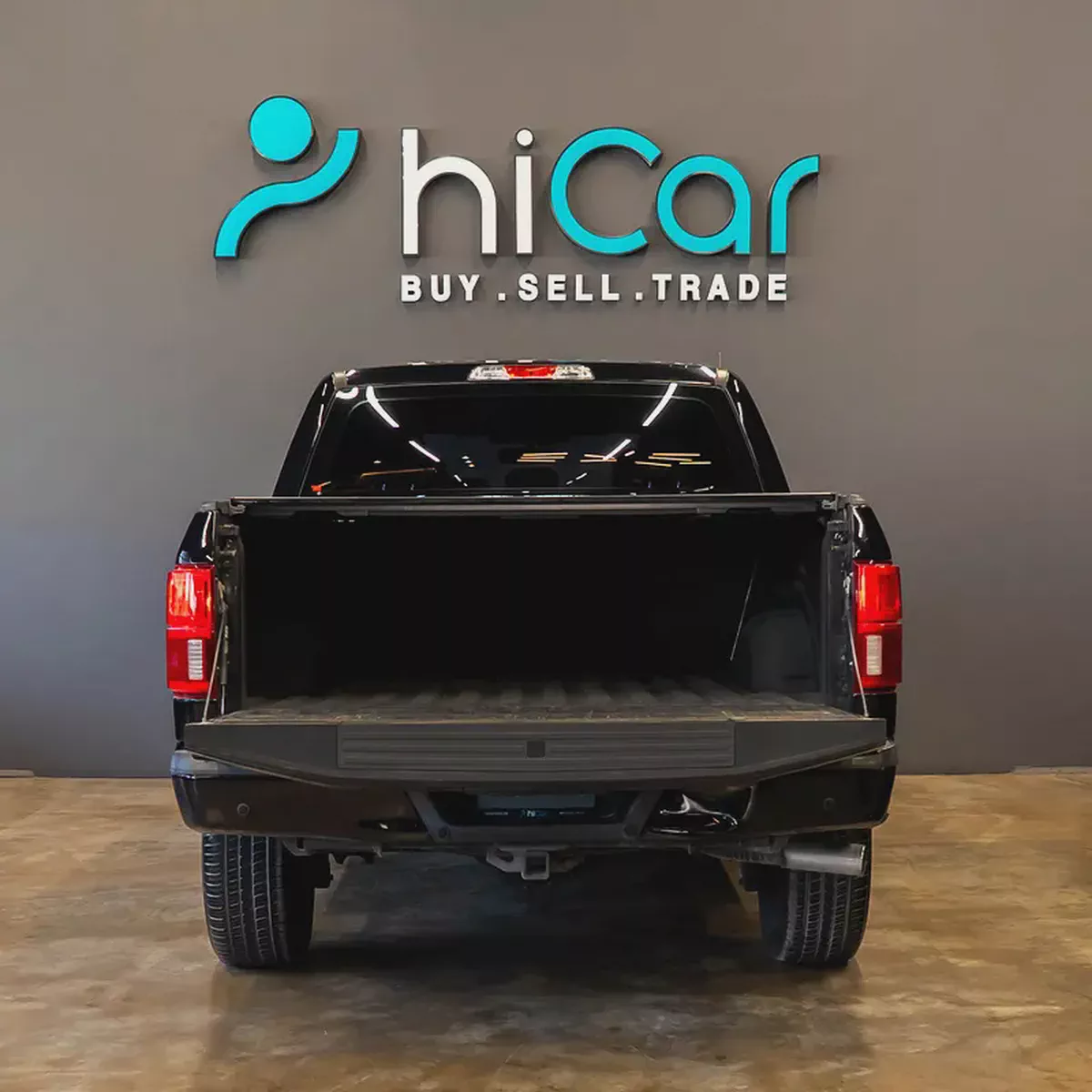AED 1,724 P.M • 0% Downpayment • Ford F-150 XLT V8 • 1 Year Warranty-2-2