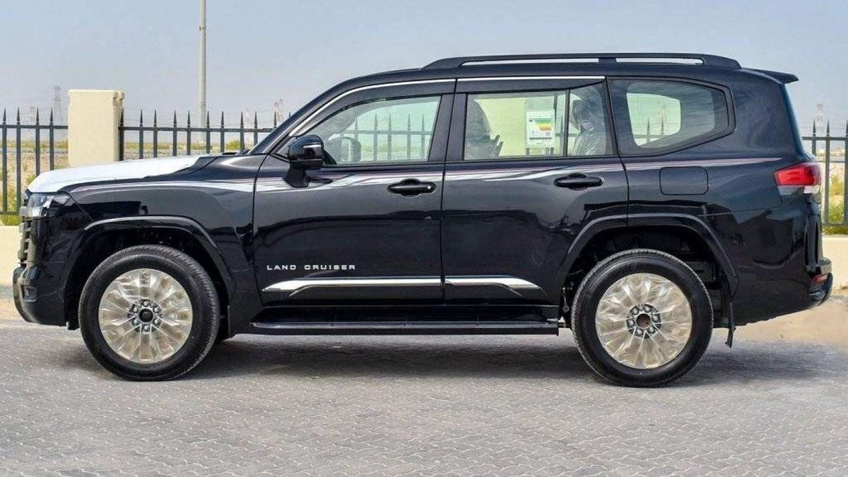Toyota Land Cruiser TOYOTA LAND CRUISER 3.3L GXR, HIGH DIESEL TWIN TURBO, A/T MY24 3.3L Diesel 2024