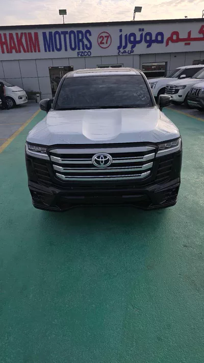 2026 Toyota Land Cruiser The Legendary-12