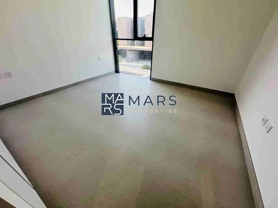 Brand new 4 bedroom townhome corner unit with majlis in Robinia just in 195k-11