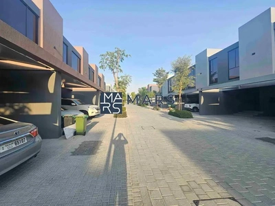 Brand new 4 bedroom townhome corner unit with majlis in Robinia just in 195k-24