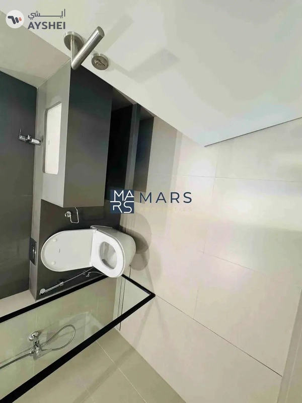 Brand new 4 bedroom townhome corner unit with majlis in Robinia just in 195k