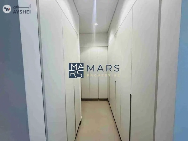 Brand new 4 bedroom townhome corner unit with majlis in Robinia just in 195k