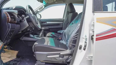 Toyota Hilux Double Cab DLS 2026 GCC Specs-12