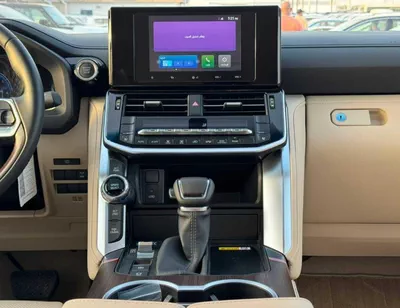 Toyota Land Cruiser GXR MID OPTION || 4.0L PETROL V6 | SUNROOF | LEATHER WITH PWR SEATS | REAR ENTERTAINMENT SCREEN (COD-17