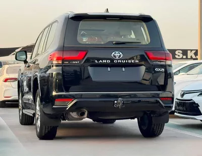 Toyota Land Cruiser GXR MID OPTION || 4.0L PETROL V6 | SUNROOF | LEATHER WITH PWR SEATS | REAR ENTERTAINMENT SCREEN (COD-3