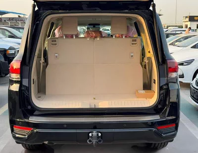 Toyota Land Cruiser GXR MID OPTION || 4.0L PETROL V6 | SUNROOF | LEATHER WITH PWR SEATS | REAR ENTERTAINMENT SCREEN (COD-4