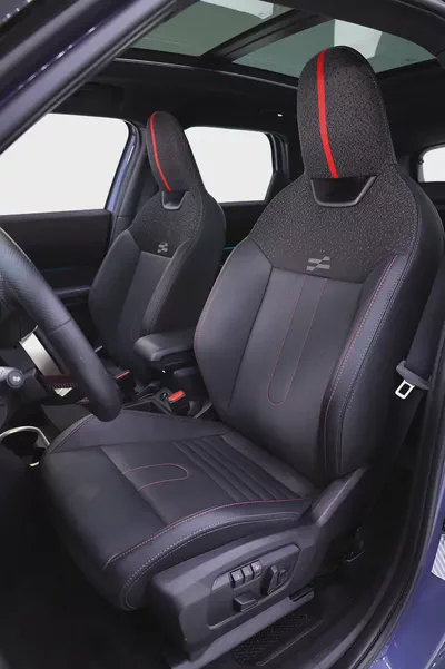 MINI Countryman S 4WD GCC + JOHN COOPER WORKS + WARRANTY AND SERVICE TILL 2028-6