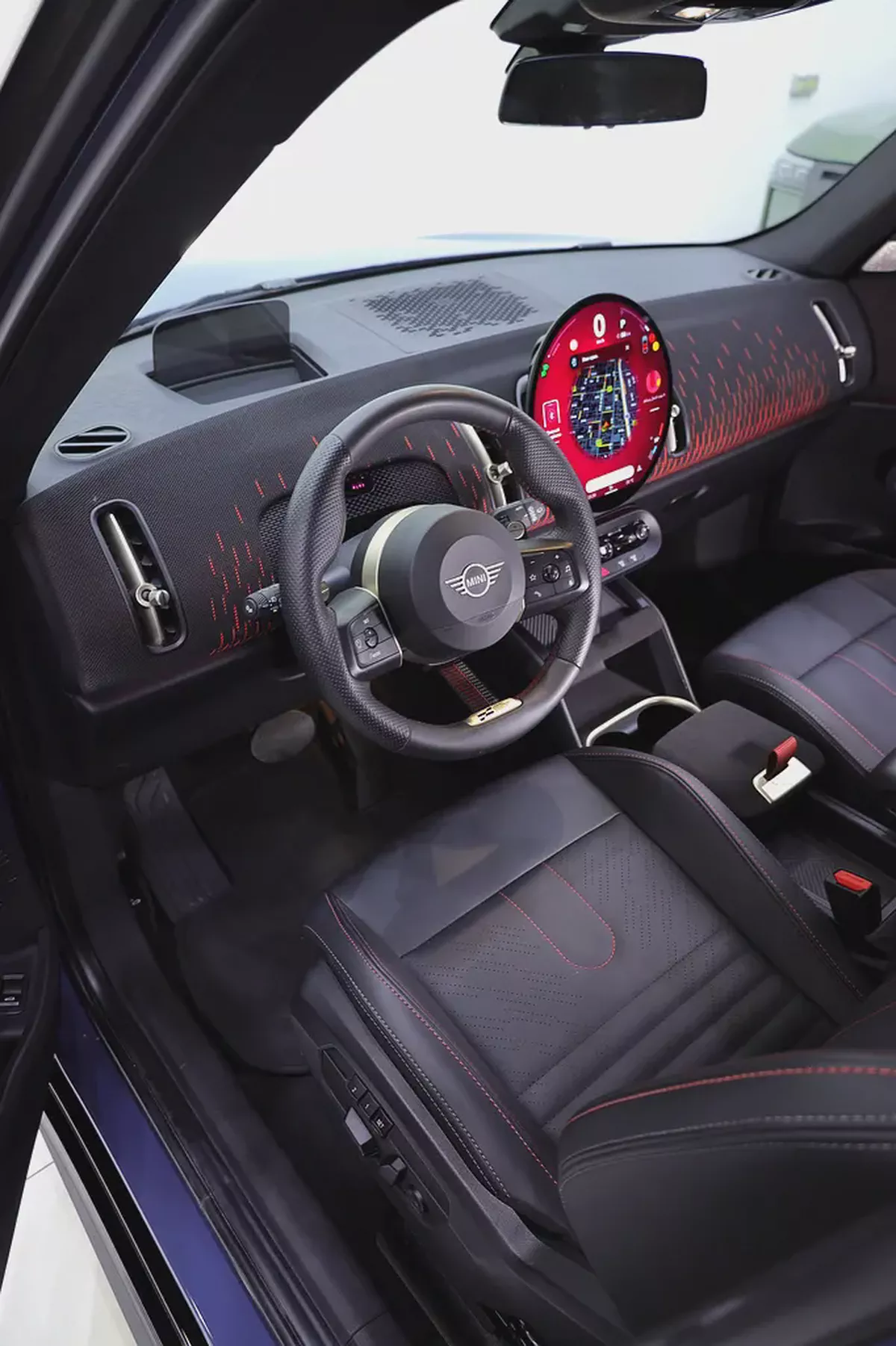 MINI Countryman S 4WD GCC + JOHN COOPER WORKS + WARRANTY AND SERVICE TILL 2028-4-4