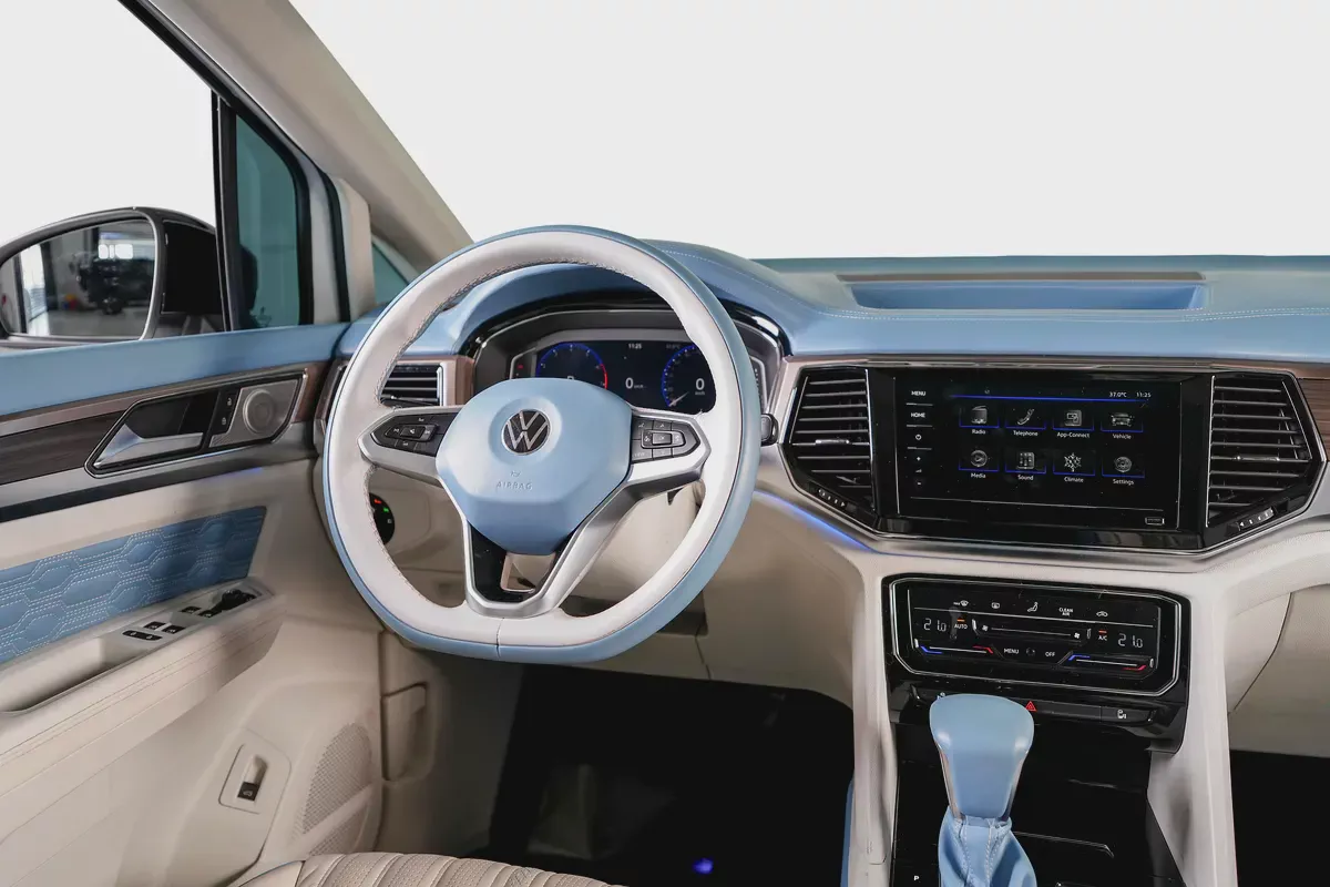 Experience First Class Travel-Volkswagen Viloran-VIP lounge-Two Tone Blue Cabin-Warranty Available-11-11