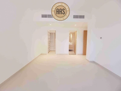 Green Lush Luxury Community ☆ 1 Month Free ☆ New Building ☆ Ready to Move ☆ Vacant-2