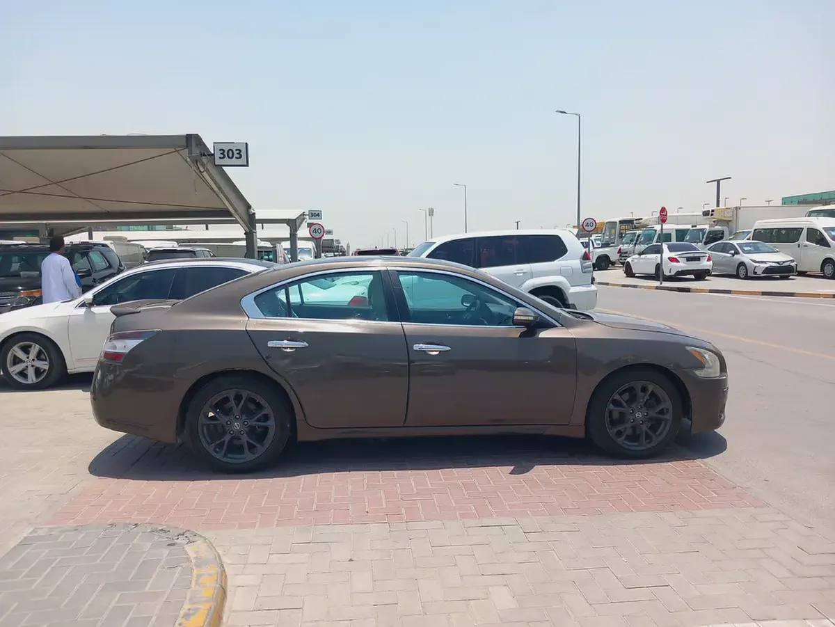 Nissan Maxima 2014 American Specs Perfect Condition Smoothly Drive Ready for Registration-6-6