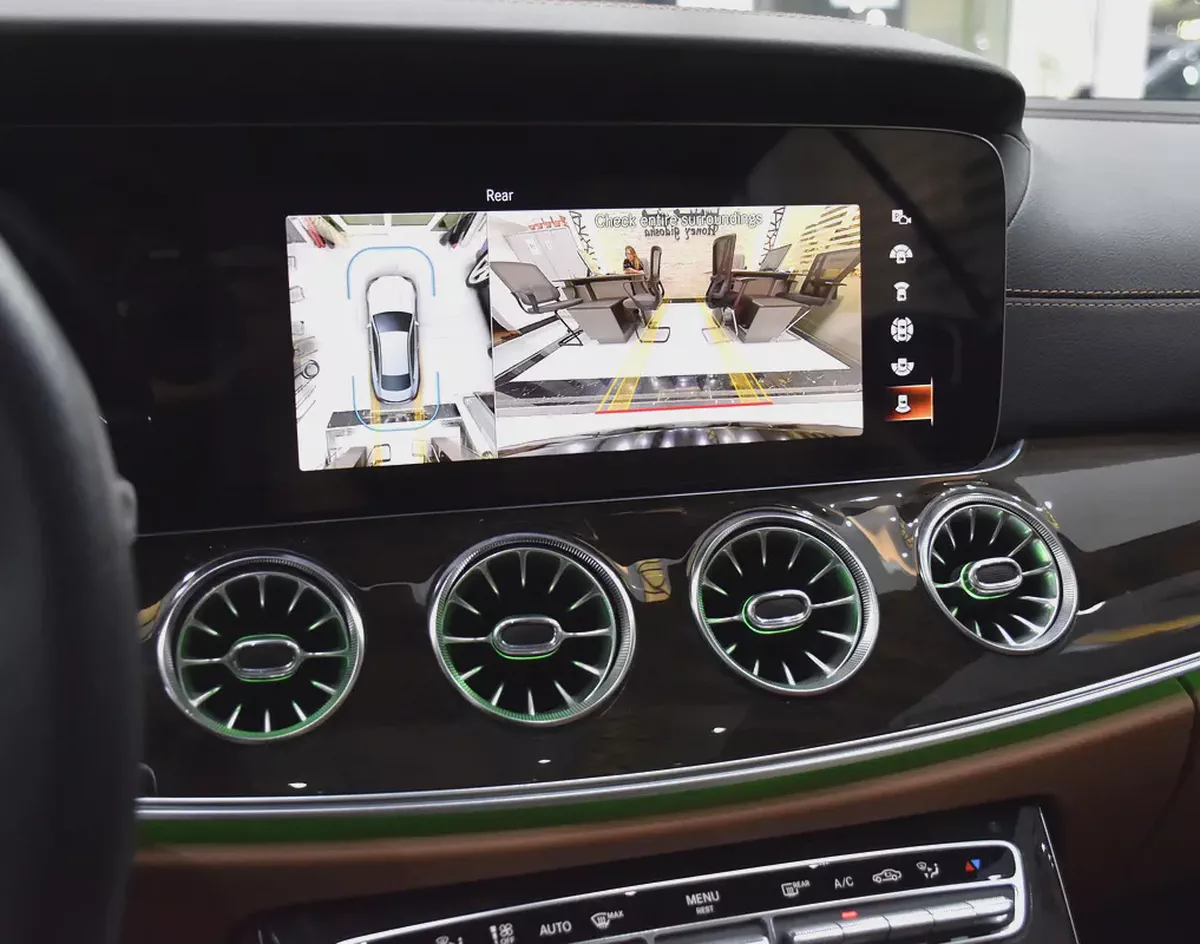 AED 3,748 EMi at 0% DP | Mercedes Benz E200 (  Model ) in  Color GCC Specs-13-13