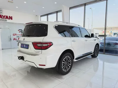 نيسان باترول بلاتينيوم V8 LE ابيض /زعفراني 2024 (خليجي)-3