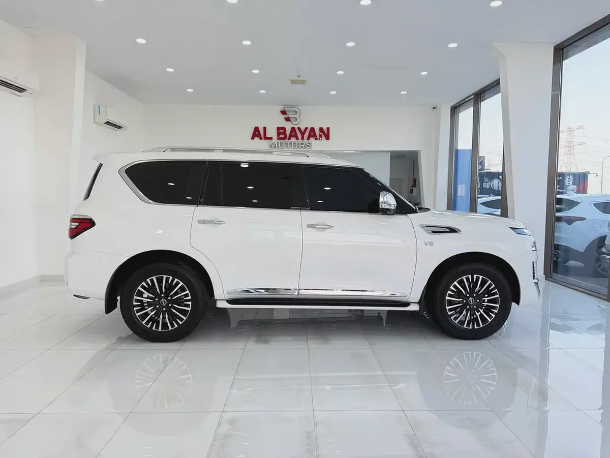 نيسان باترول بلاتينيوم V8 LE ابيض /زعفراني 2024 (خليجي)-6-6