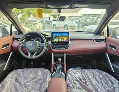 Toyota Corolla Cross LTD HEV HYBRID / 1.8L  A/T / FULL OPTION / SUNROOF / LEATHER /17"ALLOY WHEELS (CODE # XLE)-12