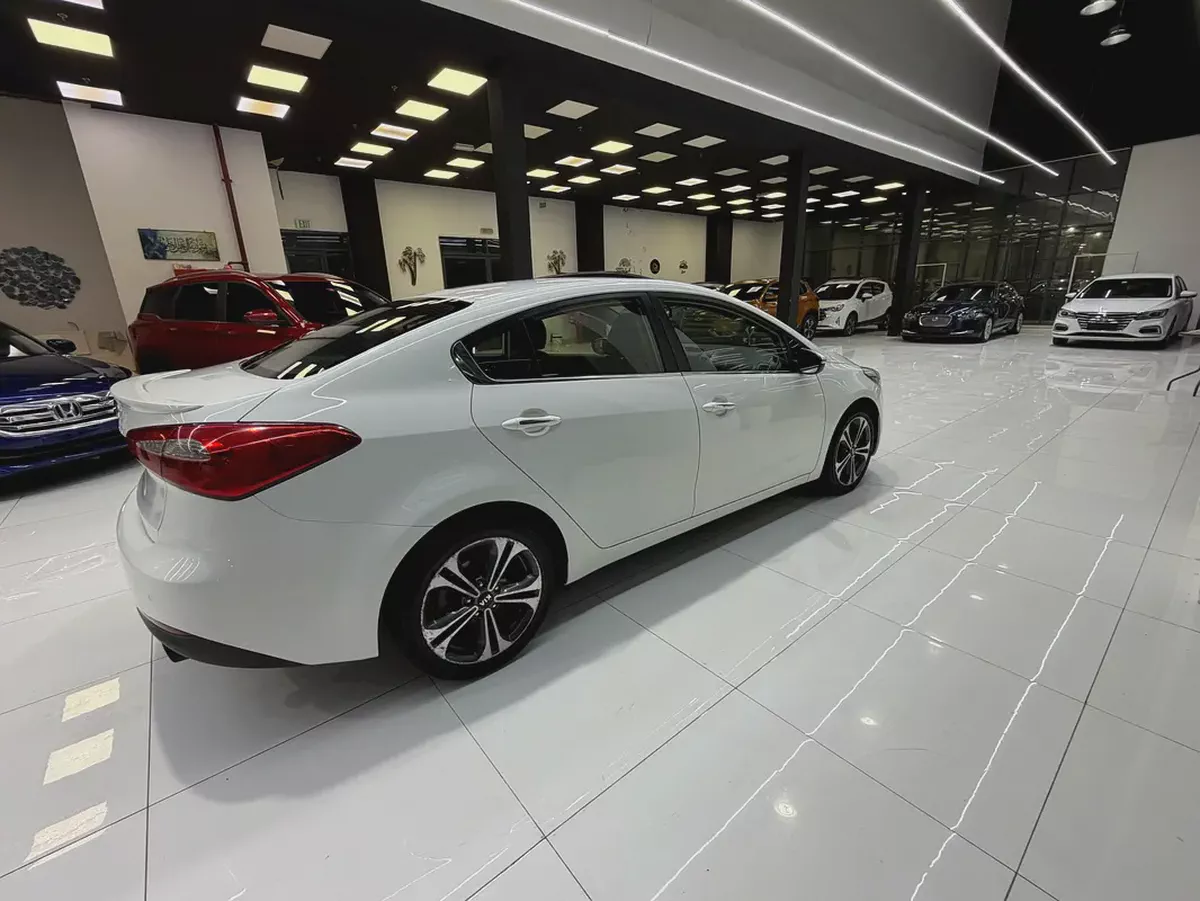 Kia Cerato 2015 GT-Line GCC Specs 2.0 v4-3-3