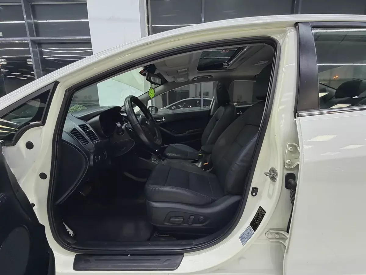 Kia Cerato 2015 GT-Line GCC Specs 2.0 v4-7-7