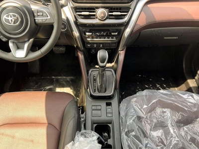 Toyota Urban Cruiser GLX 2026 TOYOTA URBAN CRUISER 1.5L GLX - EXPORT ONLY-19