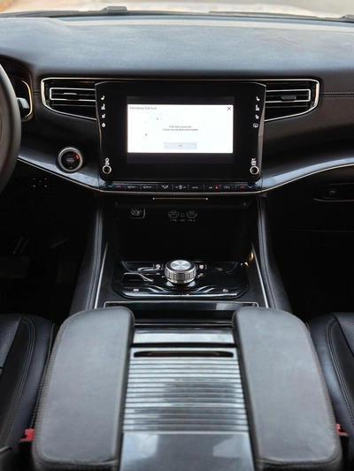 Jeep Wagoneer L Series I 2023 AWD-6