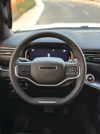 Jeep Wagoneer L Series I 2023 AWD-9