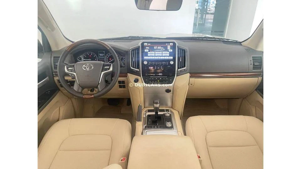 Toyota Land Cruiser GXR V8 5.7L-8CYL UPGRADED TO LEXUS EXCELLENT CONDITION