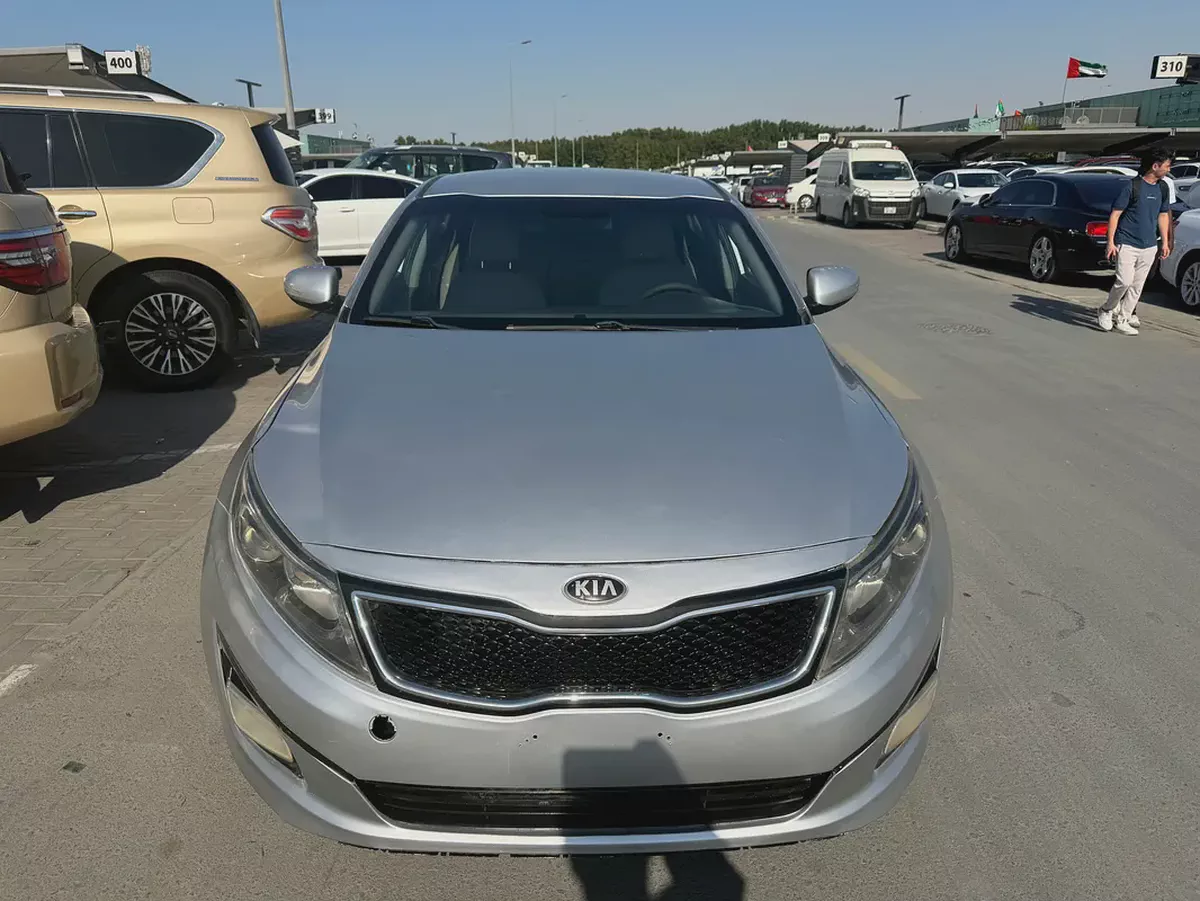 Kia optima 2016 silver color GCC calen car