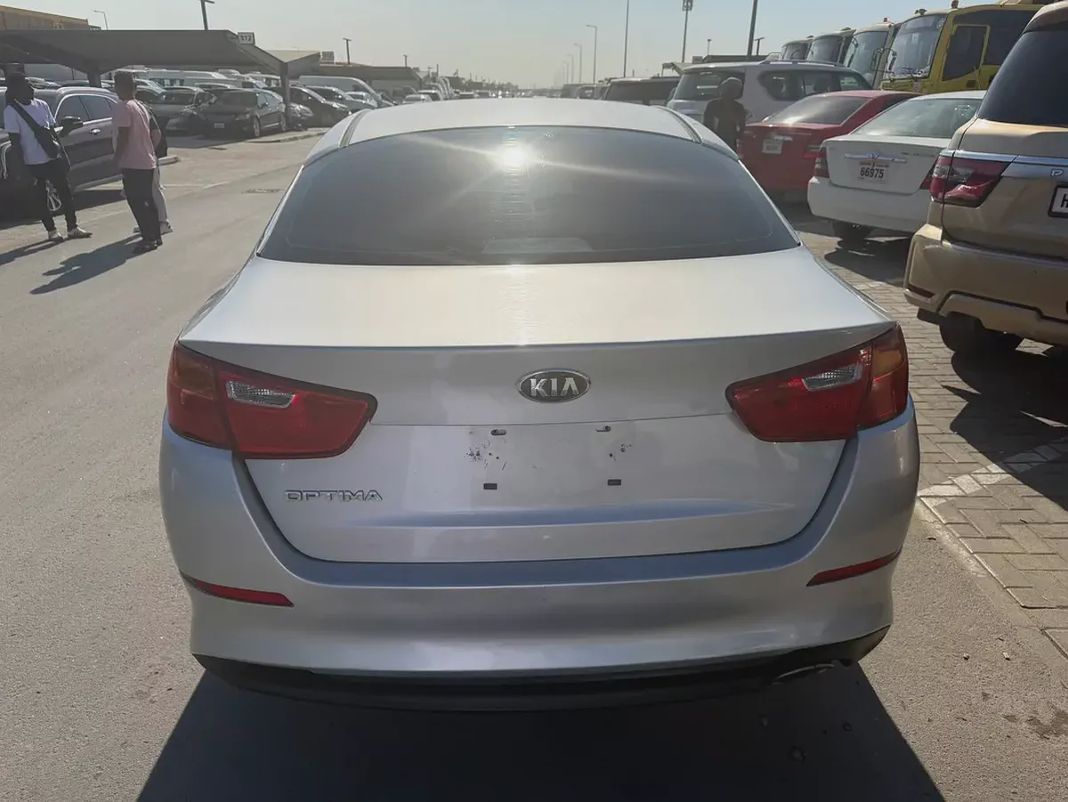 Kia optima 2016 silver color GCC calen car-8-8