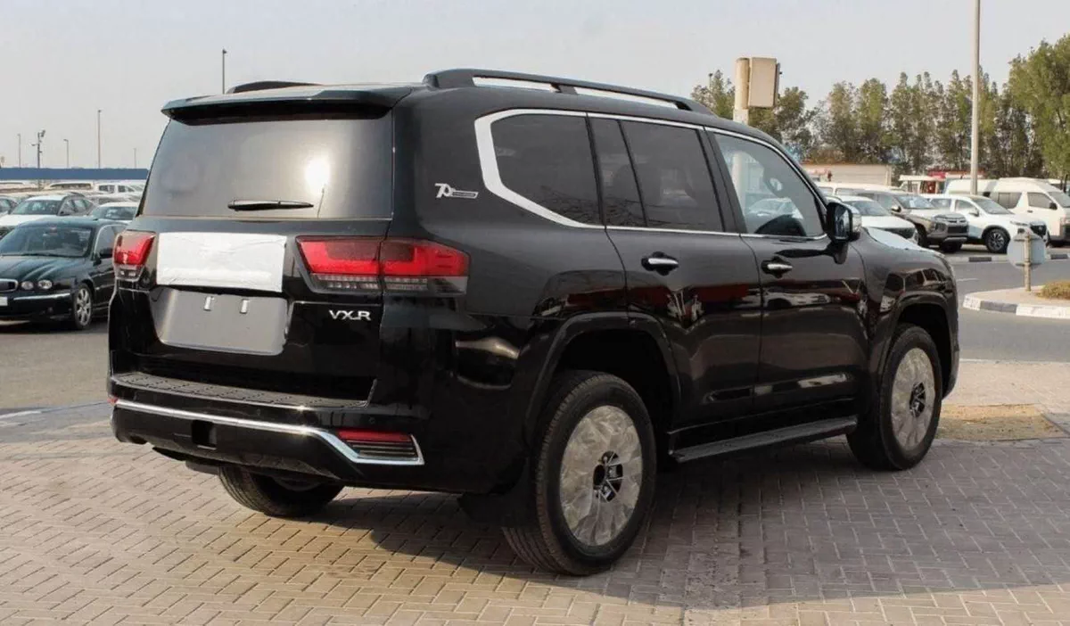 Toyota Land Cruiser VXR LAND CRUISER VXR 3.5L PETROL 2024-4-0