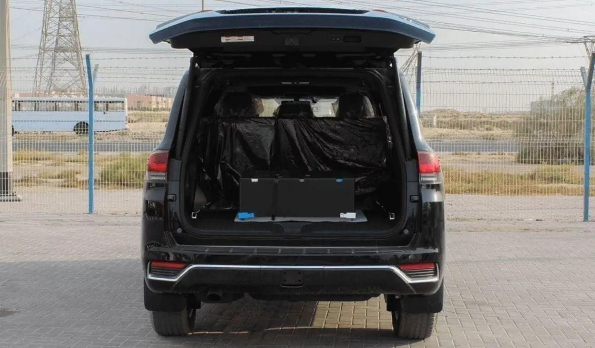 Toyota Land Cruiser VXR LAND CRUISER VXR 3.5L PETROL 2024-7-0
