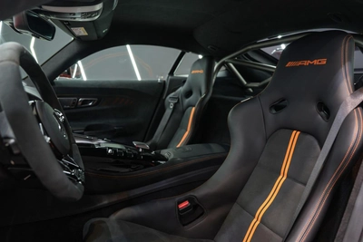 Mercedes-Benz AMG GT Black Series-1