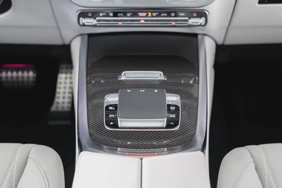 Mercedes-Benz G63 AMG | 2025 | Performance Package | V8 4.0L Twin-Turbo | 585 HP-16-16