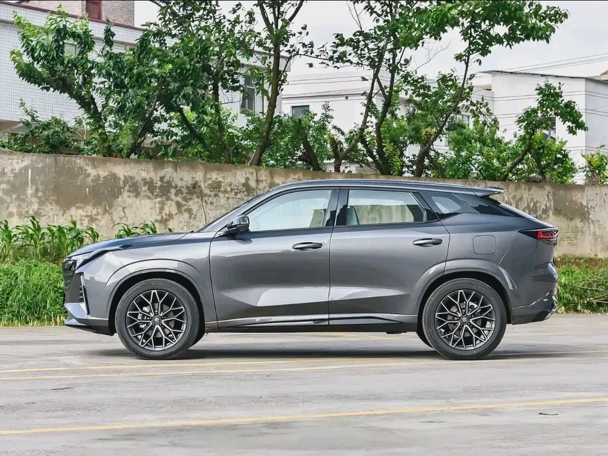 Changan UNI‑Z 2025 1.5T  PRO-3-3