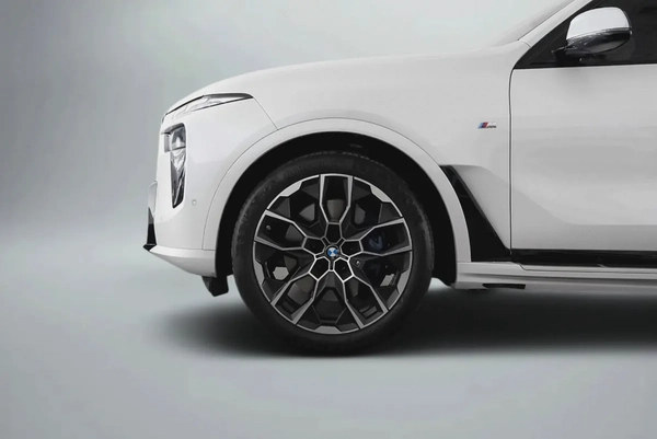 6,521 AED / 60 months | 0% DP | 2023 BMW X7 40i M Sport Pro xDrive / BMW Warranty and Service Contra