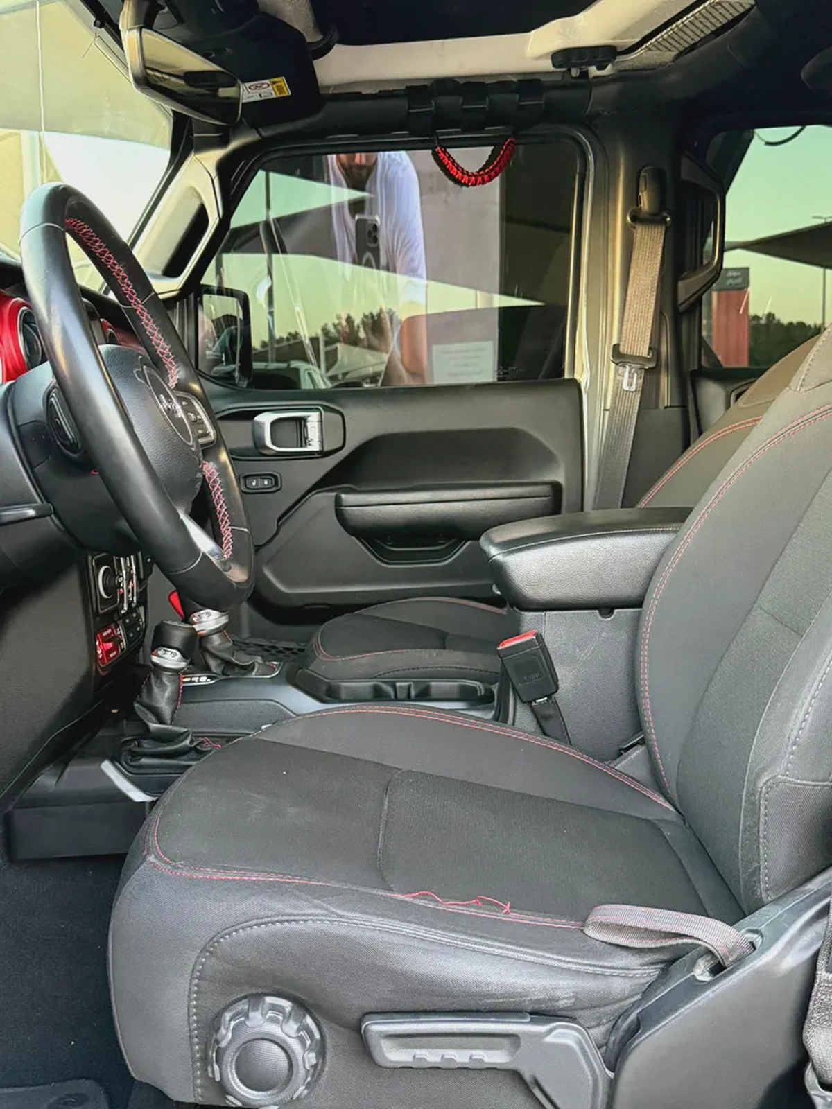 (2021) JEEP WRANGLER RUBICON//GCC//FULL OPTION//LOW MILLAGE//ORIGINAL PAINT//EXCELLENT CONDITION//AG-10-10