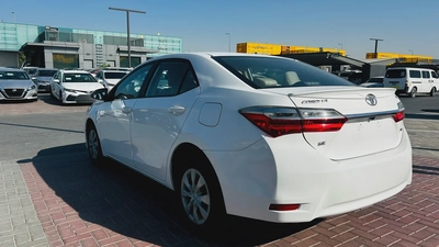 2019 Toyota Corolla SE 1.6 | GCC Specs | Reliable  Fuel Efficient-3
