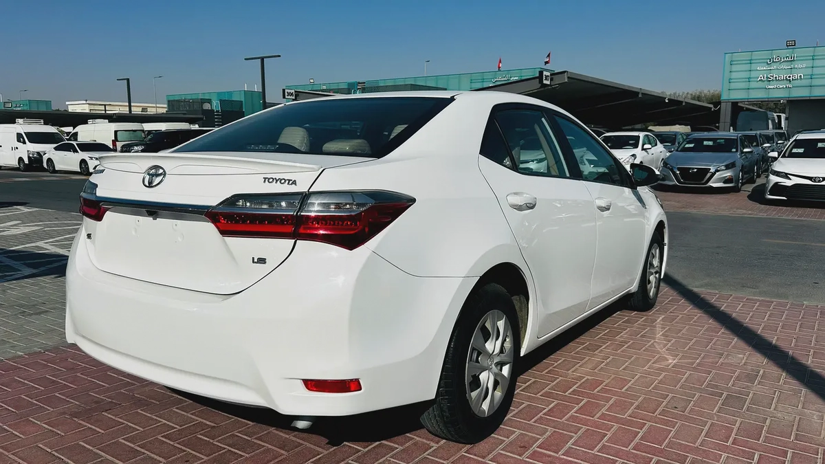 2019 Toyota Corolla SE 1.6 | GCC Specs | Reliable  Fuel Efficient-2-2