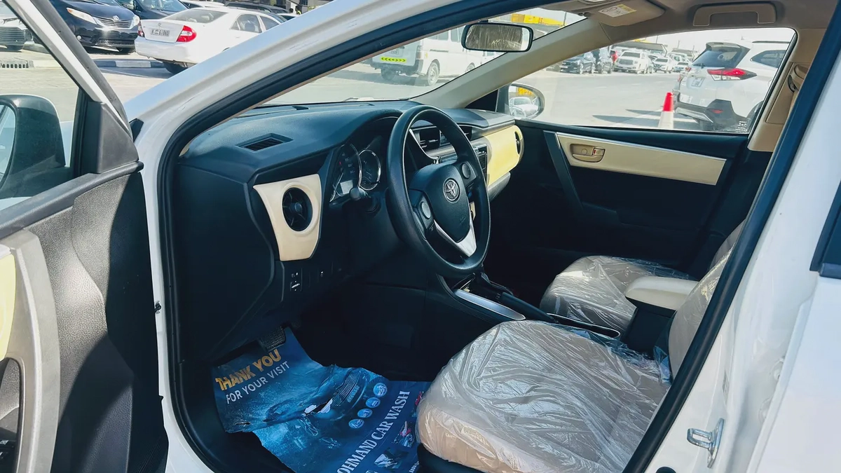 2019 Toyota Corolla SE 1.6 | GCC Specs | Reliable  Fuel Efficient-8-8