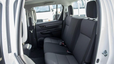 Toyota Hilux SGLX -11