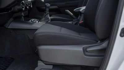 Toyota Hilux SGLX -16