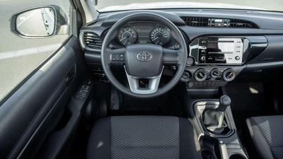 Toyota Hilux SGLX -17